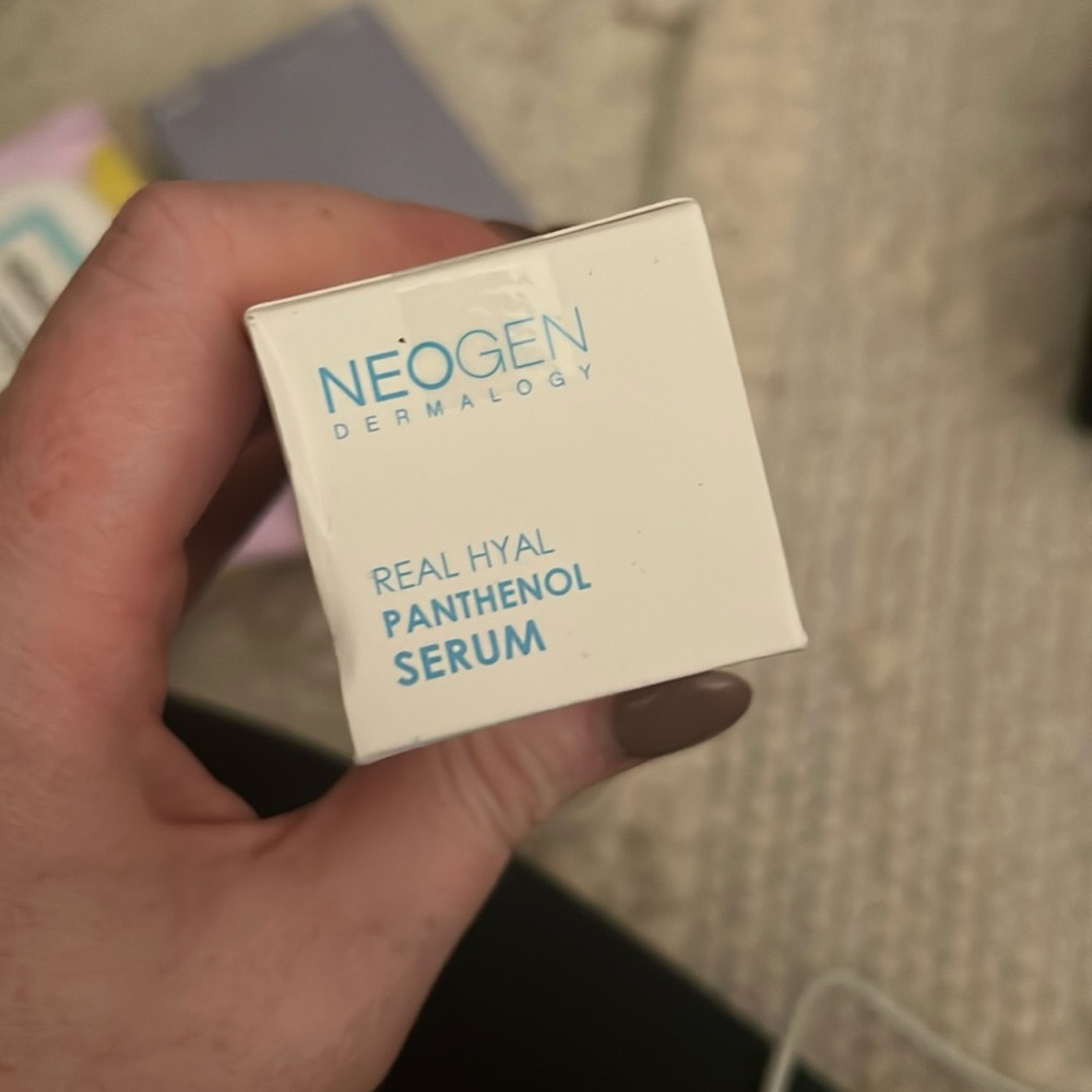 Neogen Dermalogy Pan Hyal Panthenol Hydrating Serum - Picture 3 of 5